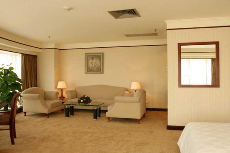 Royalty Hotel Shenzhen Esterno foto