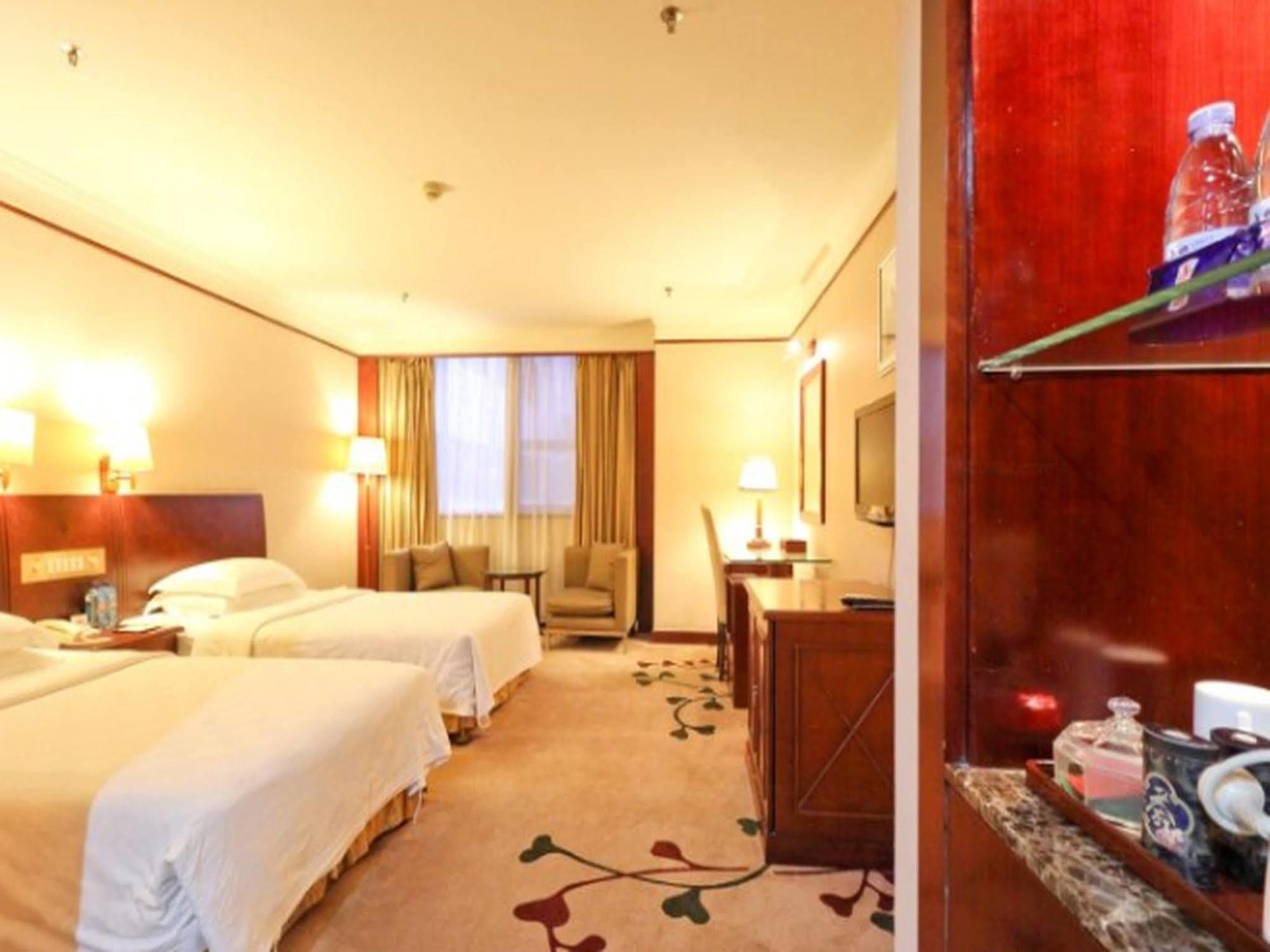 Royalty Hotel Shenzhen Esterno foto